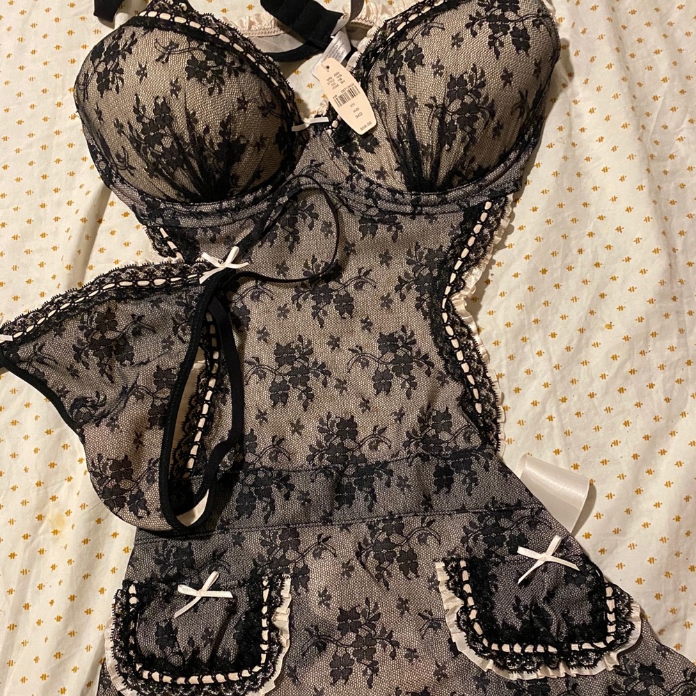Victoria’s Secret Lingerie 34D